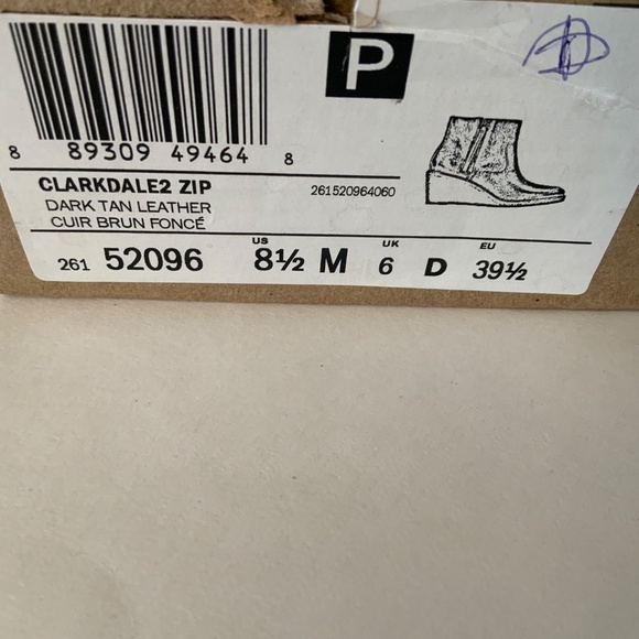 CLARKS CLARKSDALE 2 Dark Tan Leather Booties Double Zipper Wedge Ankle Boots 8.5 - Picture 3 of 10